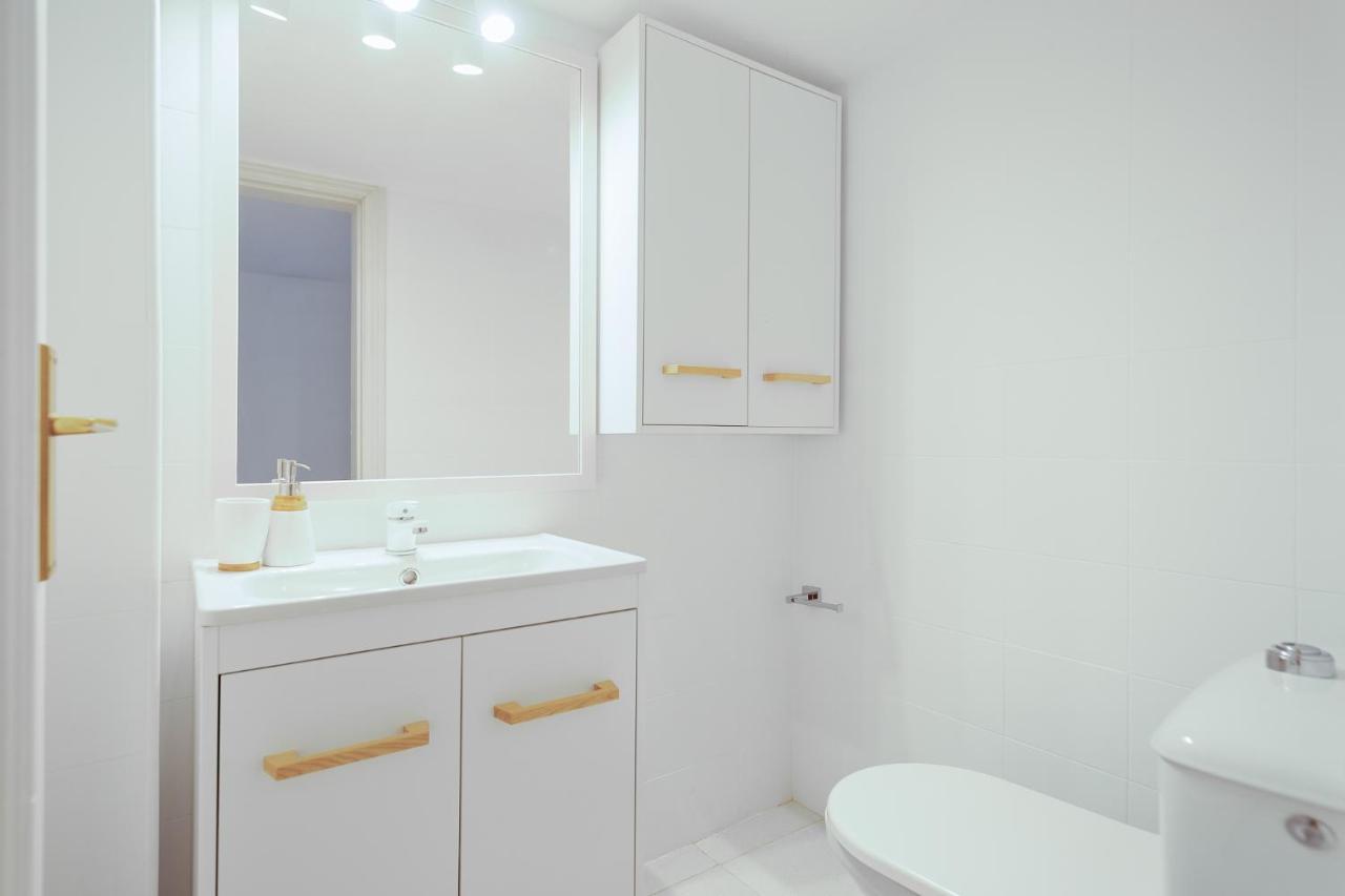 Apartamento La Fiesta, 250 M To The Sea Plus Swimming Pool ตอร์เรเวียคา ภายนอก รูปภาพ